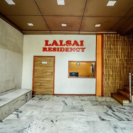 Lalsai Residency Andheri Мумбай Екстериор снимка