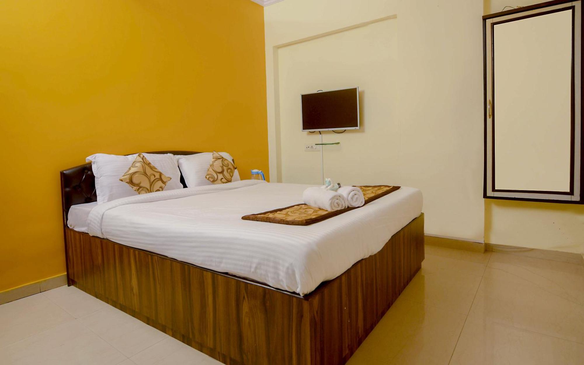Lalsai Residency Andheri Мумбай Екстериор снимка