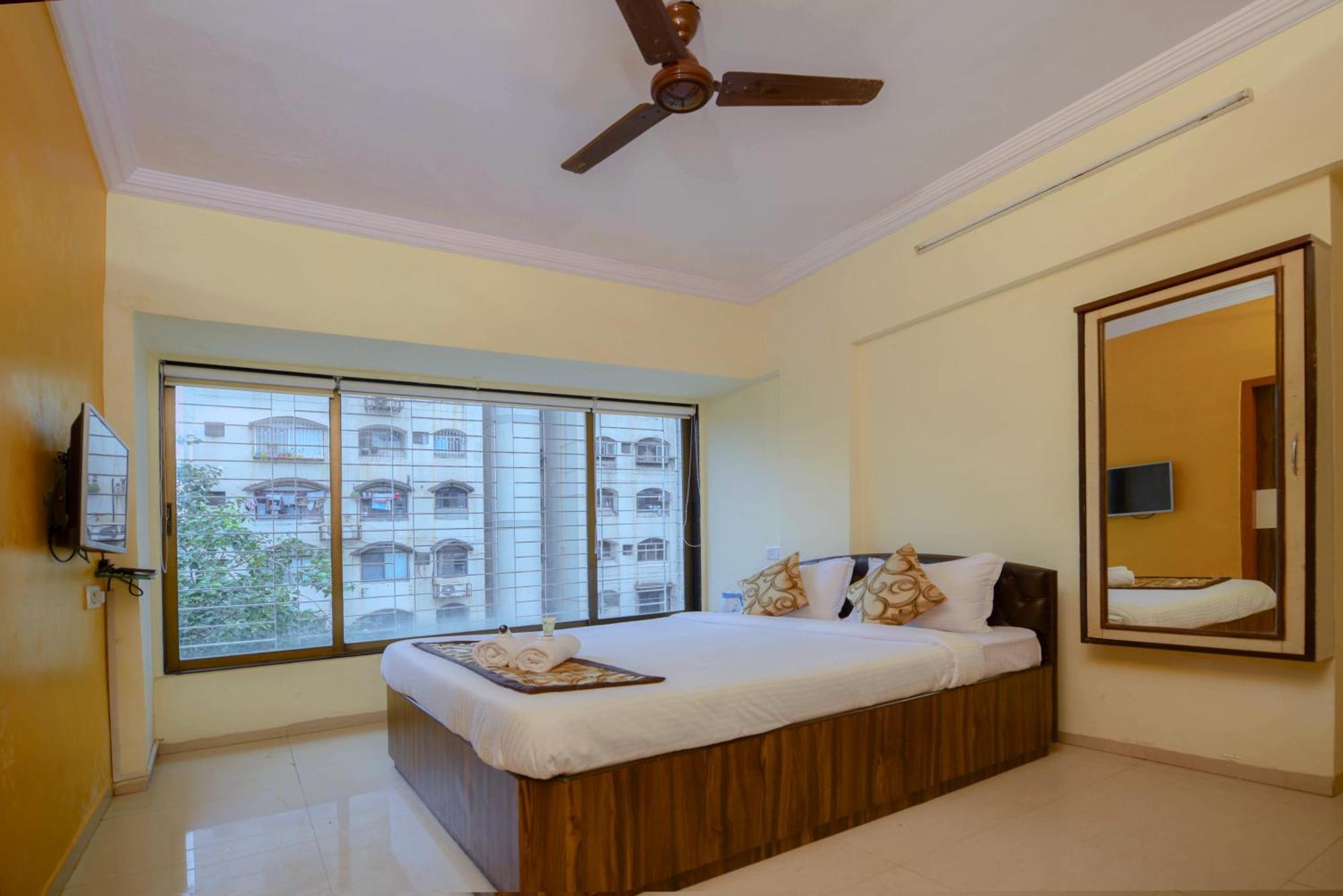 Lalsai Residency Andheri Мумбай Екстериор снимка