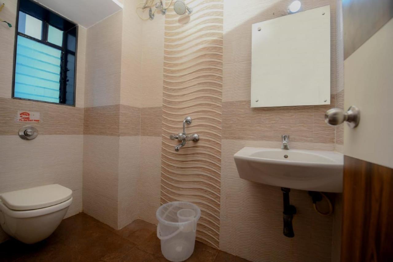 Lalsai Residency Andheri Мумбай Екстериор снимка